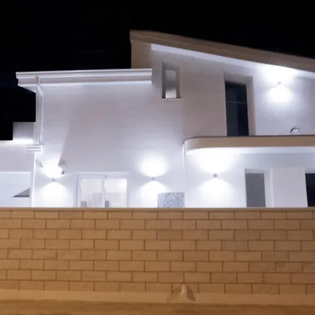 The Simo's House A *